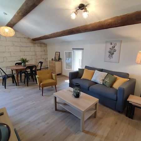 Appartement Au Calme Proche Centre Villeneuve-lès-Avignon Екстериор снимка