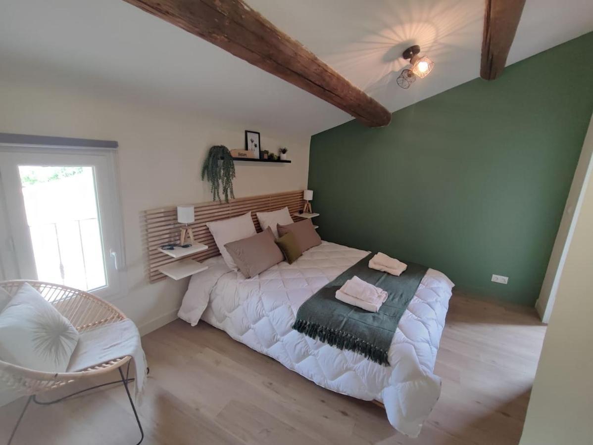 Appartement Au Calme Proche Centre Villeneuve-lès-Avignon Екстериор снимка
