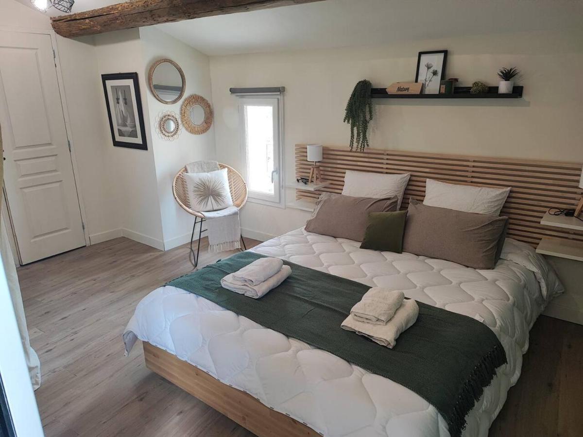 Appartement Au Calme Proche Centre Villeneuve-lès-Avignon Екстериор снимка